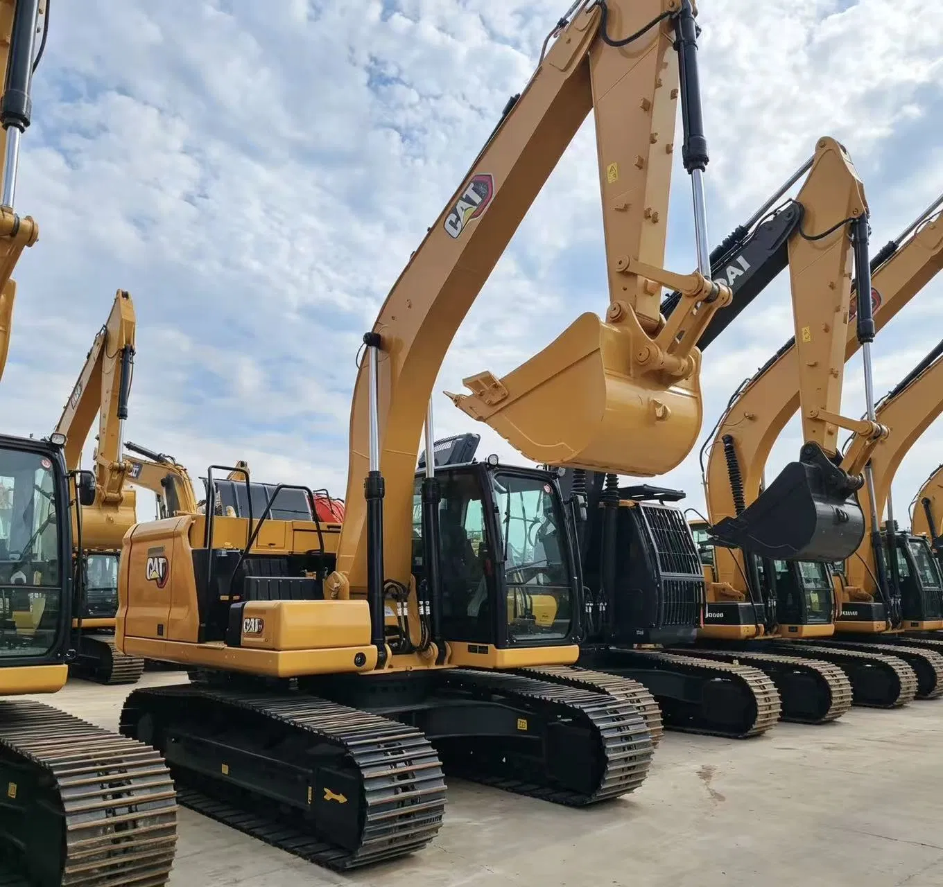 15 Ton Powerful Output Second Hand Construction Machinery Technical Support Used Wheel Excavators