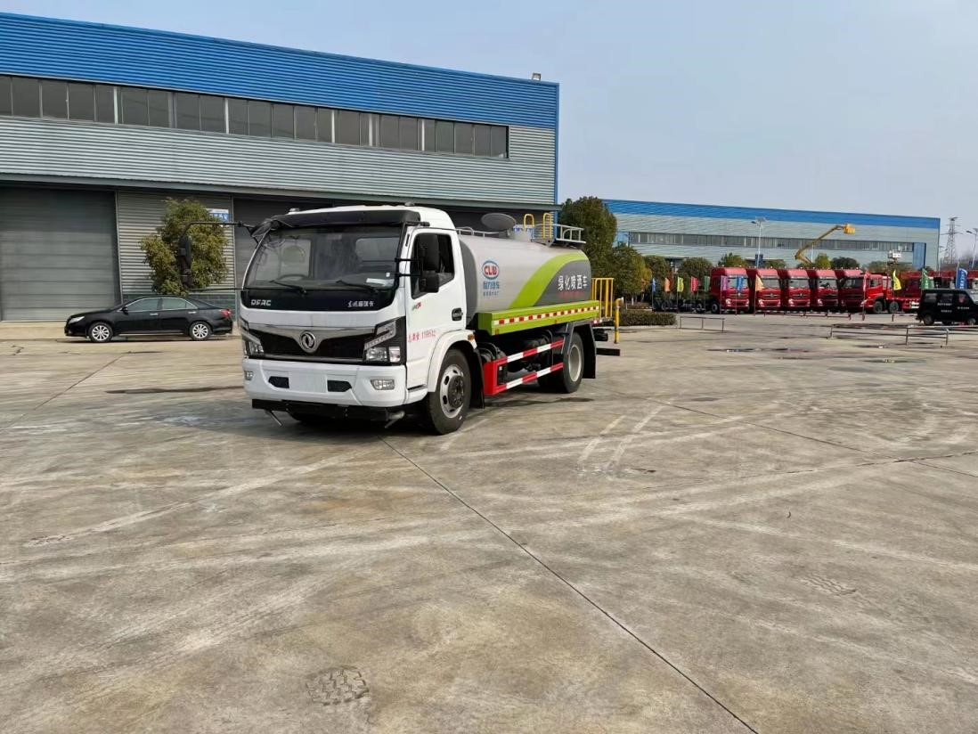 Chengli D7. F7 Series 9.28 Cubic Meter Greening Sprinkler Truck