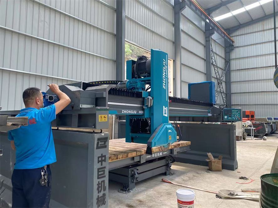 High Consistency User-Friendly Multi-Functional Hydraulic Bridge Saw with CE Approved