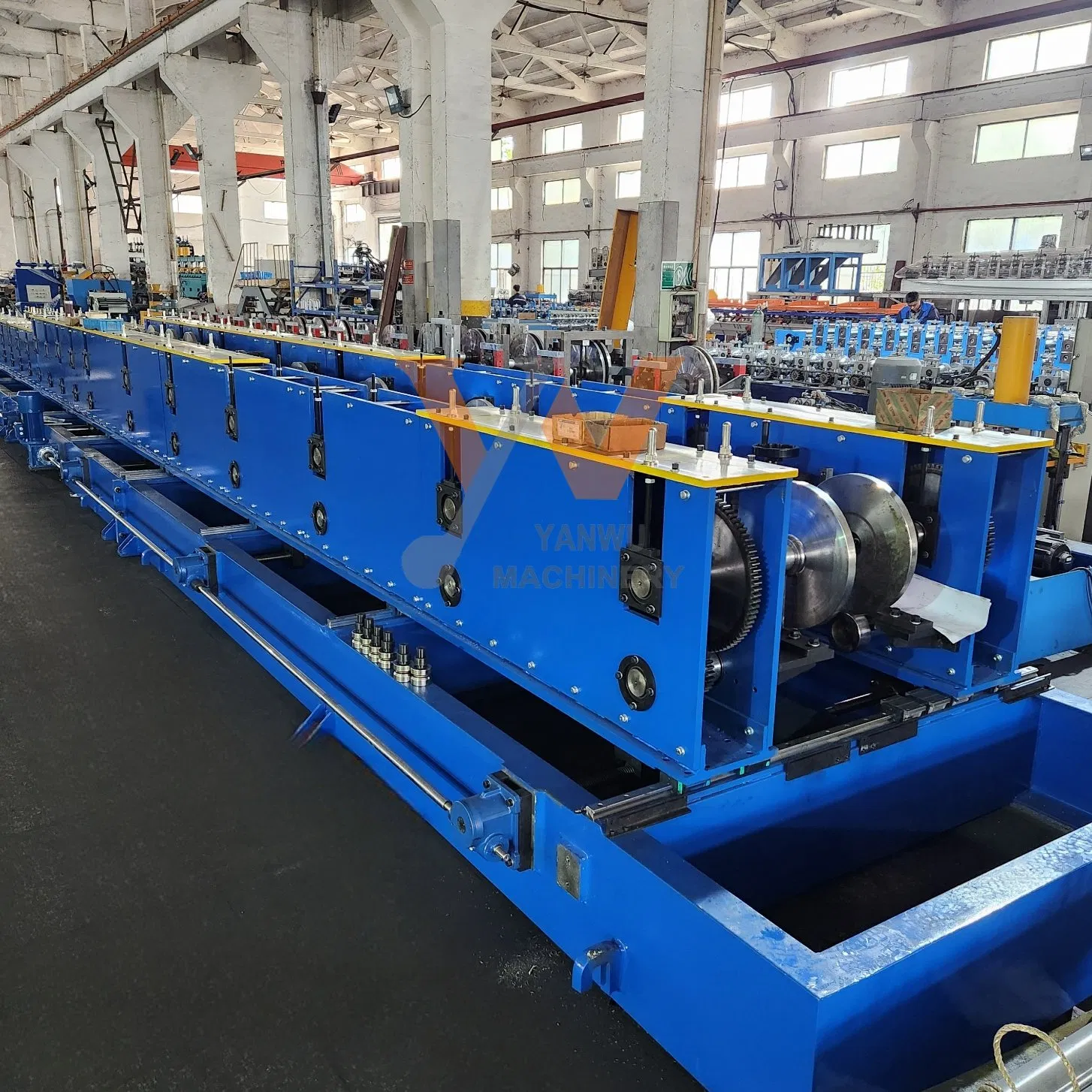 Yanwu Customized Sheet Full Automatic Forming Machine Cable Tray Roll Forming Machine Cable Ladder Roll Forming Machine