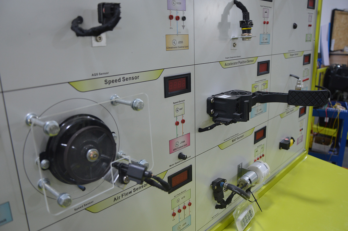 Automotive Sensor Measuring System Training Equipment