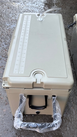 Insulated Live Fish Bin Portable Live Fish Transportation Container