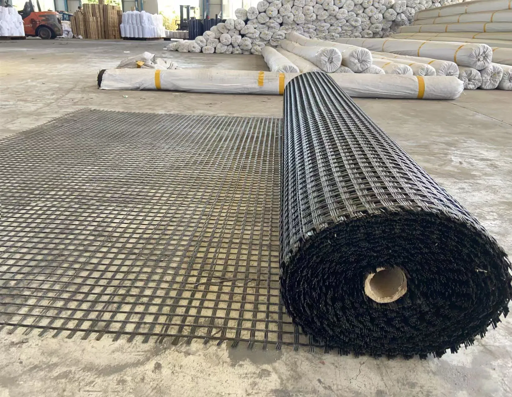 High-Quality Glass Fiber Geogrid Is Used for Reinforcement