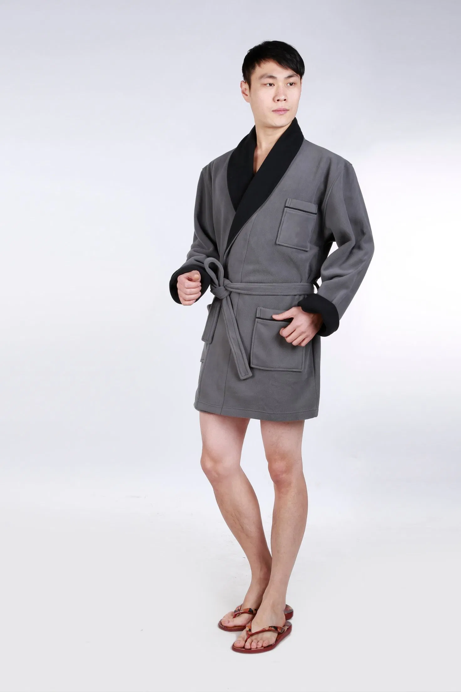 Men Contrast Trim Fleece Bathrobe, Anti-Pilling Plush Loungewear Robe with Embroidery Logo Pockets